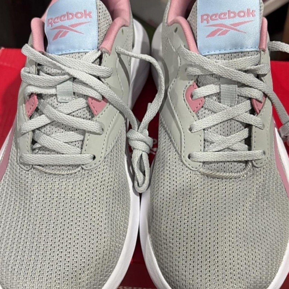 Reebok Energen Lux Women's Running Shoes Size US 6 Gray with pink accents